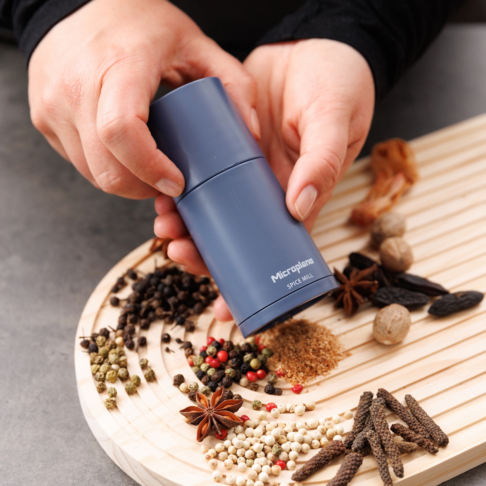 Microplane - Nutmeg mill 2in1 - Denim Blue Microplane - Nutmeg mill 2in1 - Denim Blue