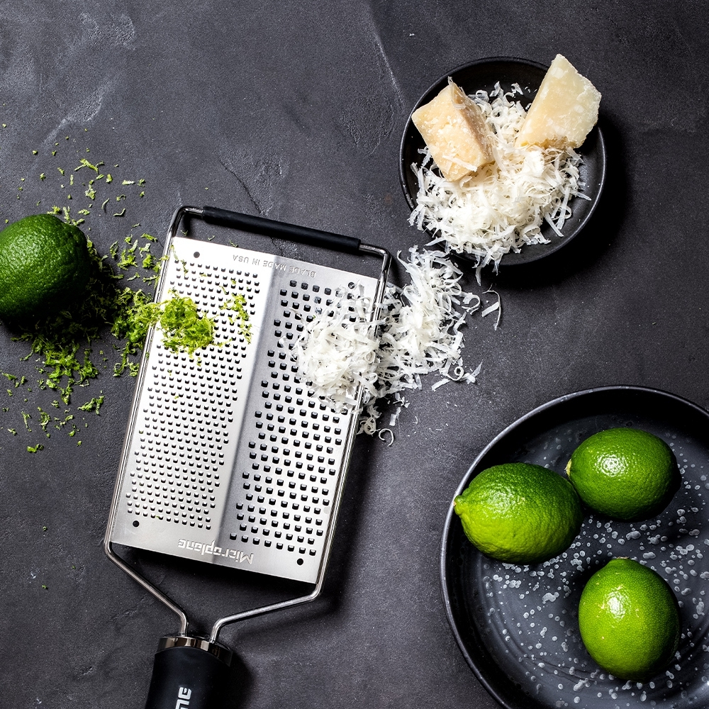 Microplane - Dual Blade Grater - Black - Gourmet Series Microplane - Dual Blade Grater - Black - Gourmet Series