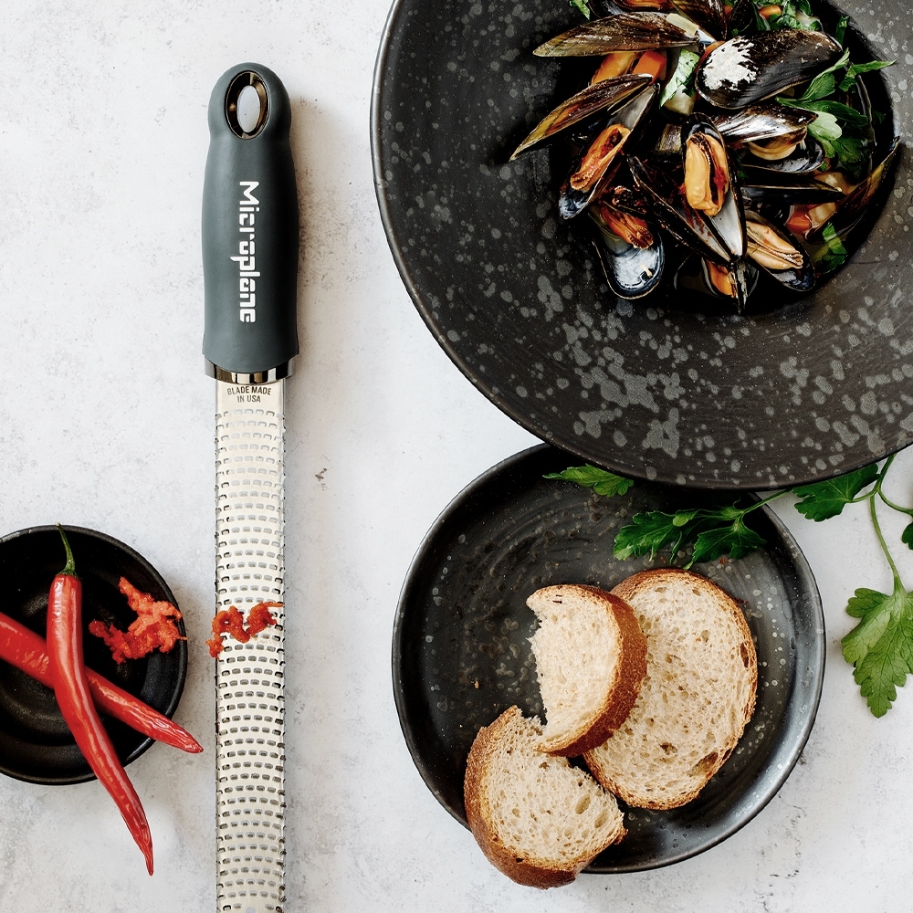 Microplane - Premium Zester-Grater - After Dark Grey Microplane - Premium Zester-Grater - After Dark Grey